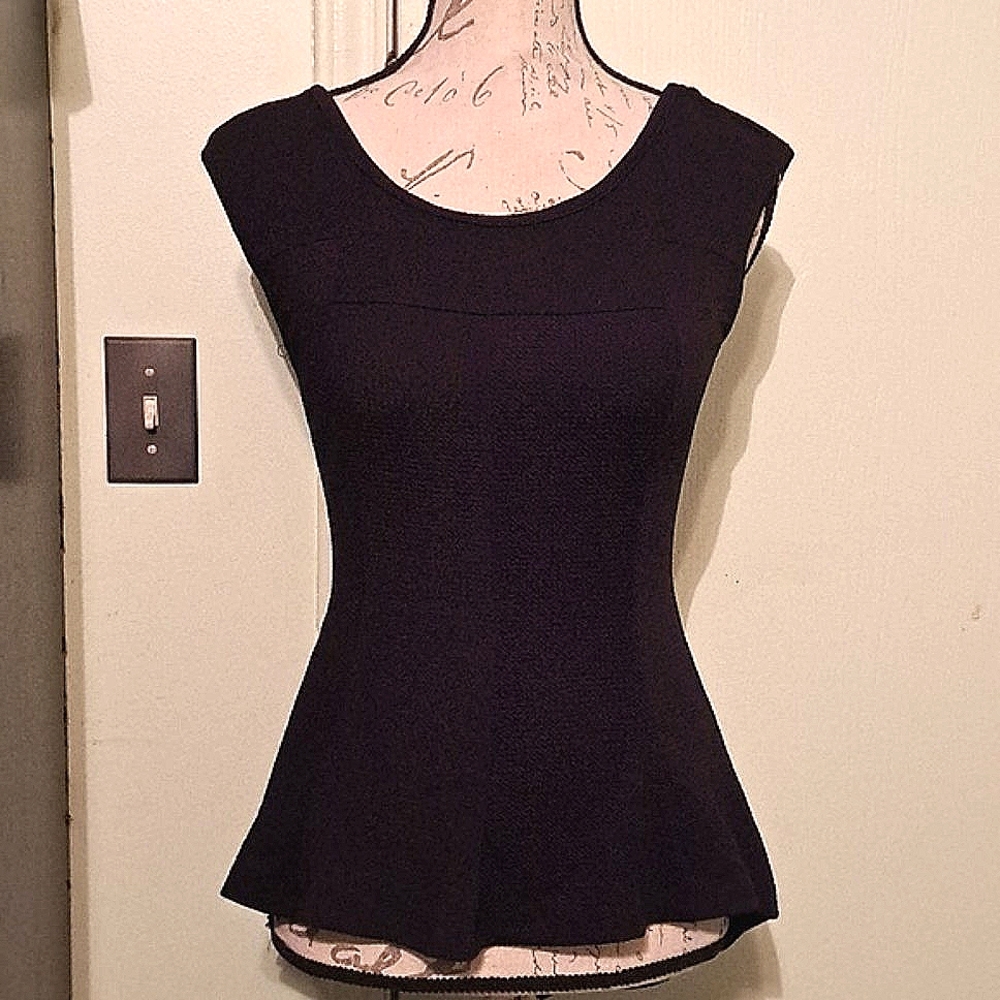 Body Central Lipstick Black Form Fit Top